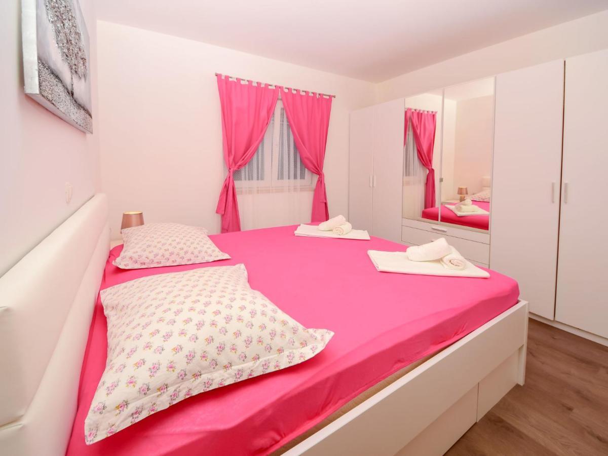 Holiday Home Lara By Interhome Omiš Eksteriør billede