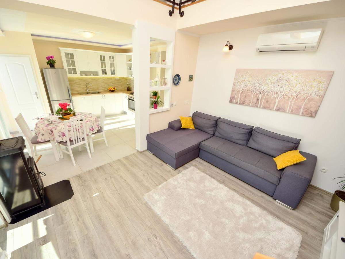 Holiday Home Lara By Interhome Omiš Eksteriør billede